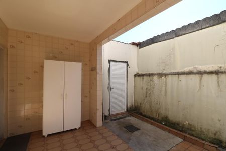 Casa à venda com 208m², 3 quartos e 3 vagas Casa à venda com 208m², 3 quartos e 3 vagasÁrea de Serviço