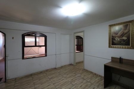 Casa à venda com 208m², 3 quartos e 3 vagas Casa à venda com 208m², 3 quartos e 3 vagasEdícula
