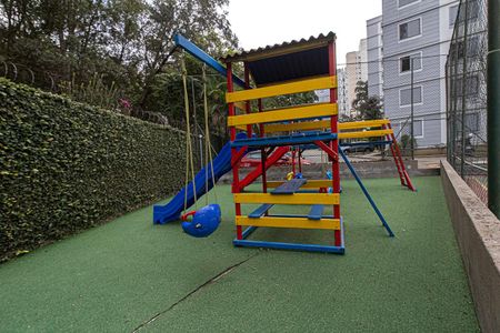 Apartamento à venda com 63m², 2 quartos e 1 vagaplay ground_3