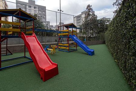 Apartamento à venda com 63m², 2 quartos e 1 vagaplay ground_2