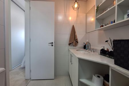 Apartamento à venda com 100m², 3 quartos e 1 vaga Apartamento à venda com 100m², 3 quartos e 1 vagaBanheiro da Suíte