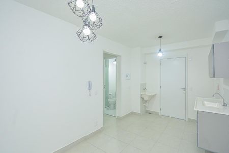 Apartamento para alugar com 33m², 2 quartos e sem vaga