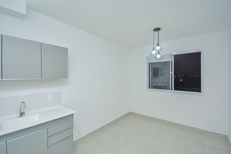 Apartamento para alugar com 33m², 2 quartos e sem vaga