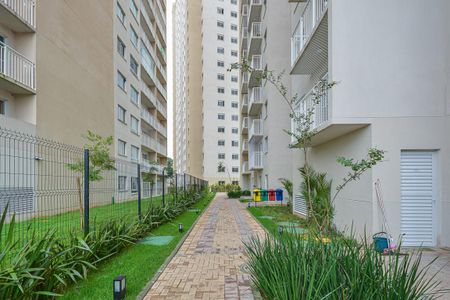 Apartamento para alugar com 33m², 2 quartos e sem vaga