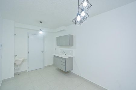Apartamento para alugar com 33m², 2 quartos e sem vaga