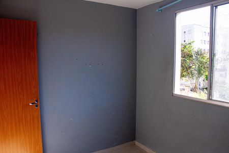 Quarto  de apartamento para alugar com 2 quartos, 45m² em Santa Cruz, Rio de Janeiro