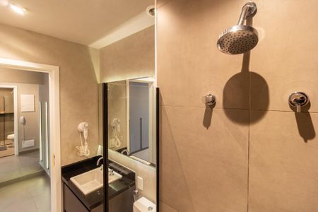 Apartamento à venda com 66m², 1 quarto e sem vaga Apartamento à venda com 66m², 1 quarto e sem vagaBanheiro