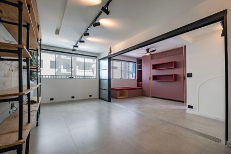 Apartamento para alugar com 1 quarto, 46m² em Cerqueira César, São Paulo