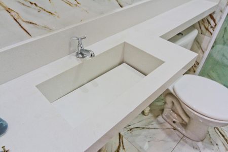 Apartamento para alugar com 42m², 2 quartos e sem vaga Apartamento para alugar com 42m², 2 quartos e sem vagaBanheiro
