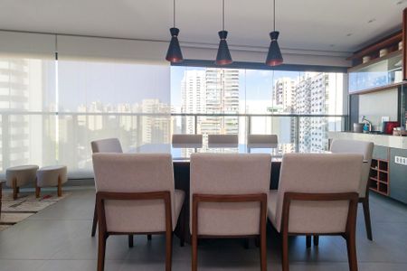 Apartamento à venda com 117m², 3 quartos e 2 vagasSala - Varanda