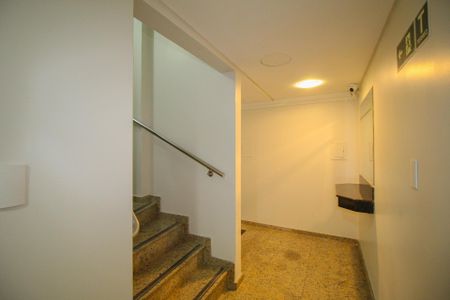 Apartamento para alugar com 98m², 3 quartos e sem vagaCorredor