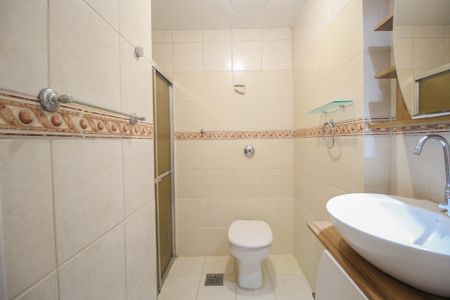 Apartamento para alugar com 98m², 3 quartos e sem vagaBanheiro da Suíte 1