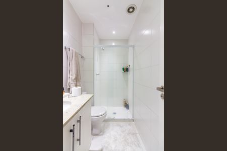 Banheiro de apartamento para alugar com 1 quarto, 41m² em Umuarama, Osasco