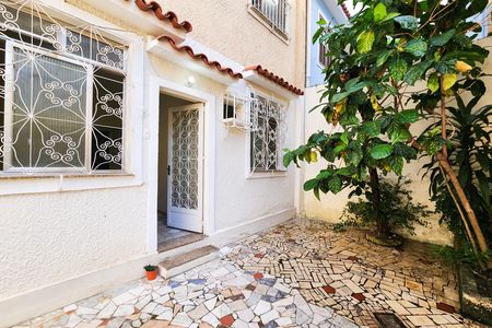 Casa de condomínio para alugar com 61m², 2 quartos e sem vaga Casa de condomínio para alugar com 61m², 2 quartos e sem vagaVaranda