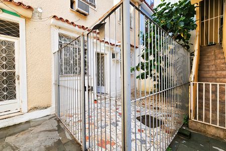 Casa de condomínio para alugar com 61m², 2 quartos e sem vaga Casa de condomínio para alugar com 61m², 2 quartos e sem vagaVaranda
