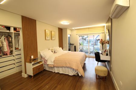 Quarto 1 de casa à venda com 3 quartos, 400m² em Jardim Nossa Senhora do Carmo, São Paulo