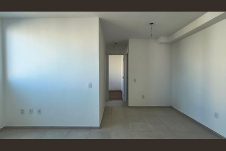 Apartamento para alugar com 65m², 2 quartos e 1 vaga Apartamento para alugar com 65m², 2 quartos e 1 vagaSala