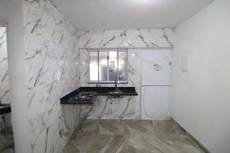 Casa para alugar com 40m², 2 quartos e 1 vagaSala / Cozinha
