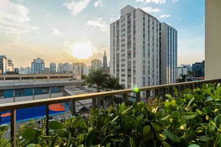 Studio à venda com 34m², 1 quarto e sem vaga Studio à venda com 34m², 1 quarto e sem vagaVaranda