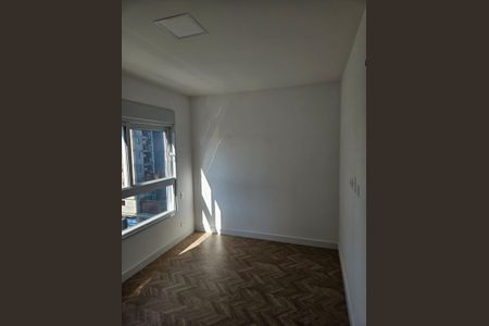 Quarto 1 de apartamento para alugar com 2 quartos, 86m² em Boa Vista, Curitiba