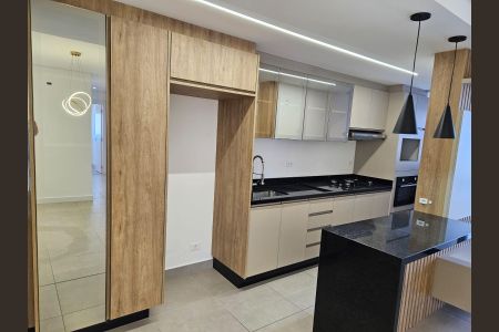 Cozinha de apartamento para alugar com 2 quartos, 86m² em Boa Vista, Curitiba