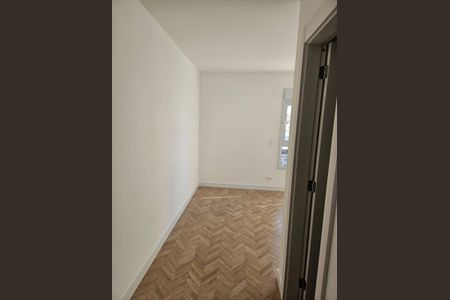 Quarto 1 de apartamento para alugar com 2 quartos, 86m² em Boa Vista, Curitiba