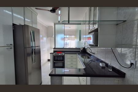 Apartamento para alugar com 85m², 2 quartos e 1 vaga Apartamento para alugar com 85m², 2 quartos e 1 vagaCozinha