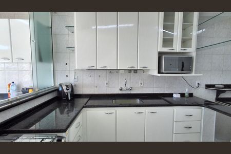 Apartamento para alugar com 85m², 2 quartos e 1 vaga Apartamento para alugar com 85m², 2 quartos e 1 vagaCozinha
