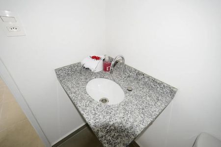 Banheiro de kitnet/studio à venda com 1 quarto, 27m² em Vila Mariana, São Paulo