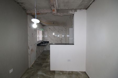 Casa para alugar com 35m², 1 quarto e 1 vagaSala / Cozinha
