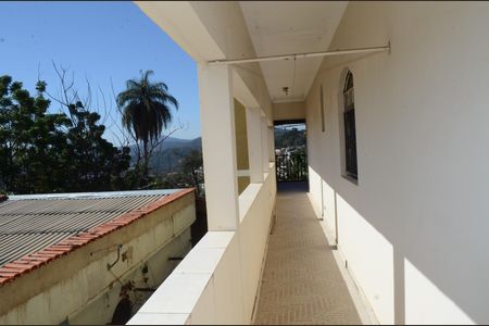 Casa para alugar com 350m², 4 quartos e 5 vagasVaranda