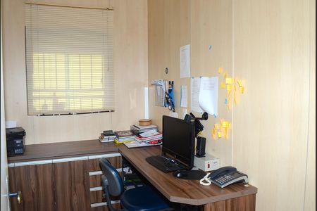 Casa para alugar com 350m², 4 quartos e 5 vagasEscritório