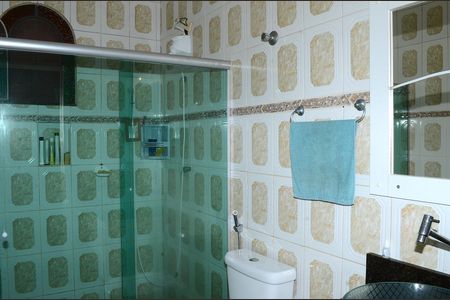 Casa para alugar com 350m², 4 quartos e 5 vagasBanheiro