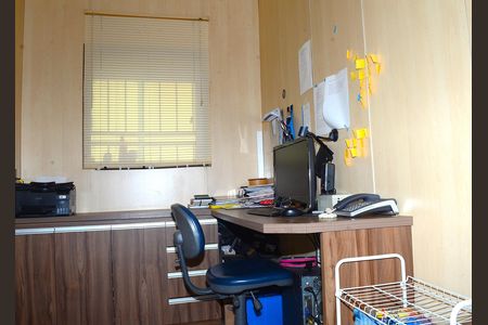 Casa para alugar com 350m², 4 quartos e 5 vagasEscritório
