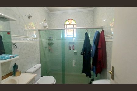 Casa para alugar com 350m², 4 quartos e 5 vagasBanheiro Corredor