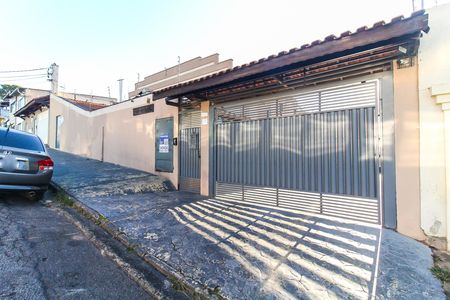 Casa de condomínio à venda com 72m², 2 quartos e 1 vagaFachada + Placa