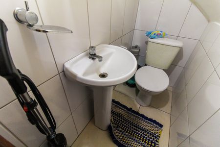 Casa de condomínio à venda com 72m², 2 quartos e 1 vagaLavabo