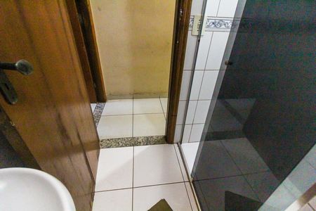 Casa de condomínio à venda com 72m², 2 quartos e 1 vagaBanheiro 2