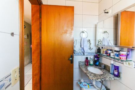 Casa de condomínio à venda com 72m², 2 quartos e 1 vagaBanheiro da Suíte