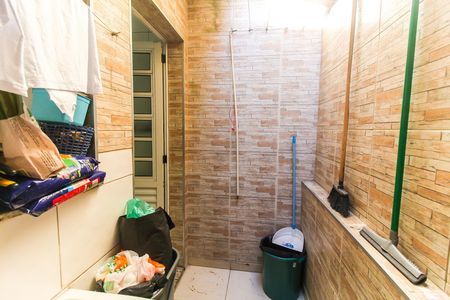 Casa de condomínio à venda com 72m², 2 quartos e 1 vagaÁrea de Serviço