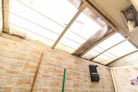 Casa de condomínio à venda com 72m², 2 quartos e 1 vagaÁrea de Serviço