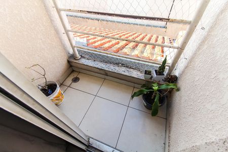 Sacada da Suíte de casa de condomínio à venda com 2 quartos, 72m² em Vila Carmosina, São Paulo