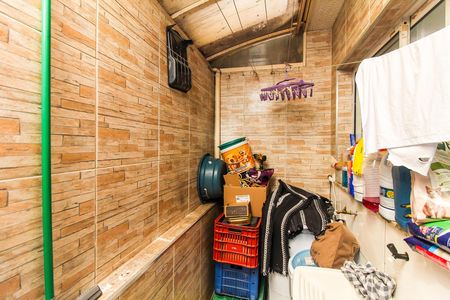 Casa de condomínio à venda com 72m², 2 quartos e 1 vagaÁrea de Serviço