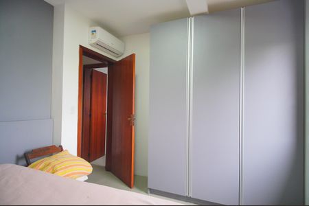 Quarto 1 de apartamento para alugar com 2 quartos, 120m² em Santo Afonso, Novo Hamburgo