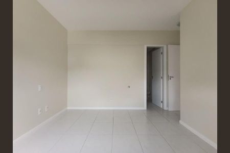 Apartamento para alugar com 80m², 2 quartos e 1 vaga