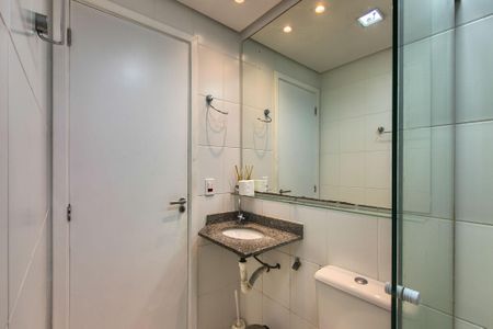 Apartamento para alugar com 72m², 2 quartos e 1 vaga Apartamento para alugar com 72m², 2 quartos e 1 vagaBanheiro