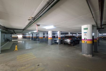 Apartamento para alugar com 72m², 2 quartos e 1 vaga Apartamento para alugar com 72m², 2 quartos e 1 vagaGaragem