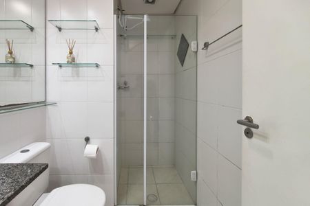 Apartamento para alugar com 72m², 2 quartos e 1 vaga Apartamento para alugar com 72m², 2 quartos e 1 vagaBanheiro da Suíte