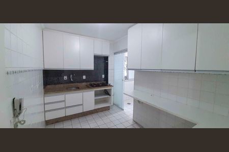 Apartamento à venda com 55m², 2 quartos e 1 vaga Apartamento à venda com 55m², 2 quartos e 1 vagaCozinha