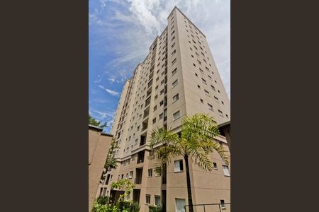 Apartamento à venda com 48m², 2 quartos e 1 vaga Apartamento à venda com 48m², 2 quartos e 1 vagaFachada